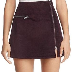 Blank NYC Velvet mini skirt size 29